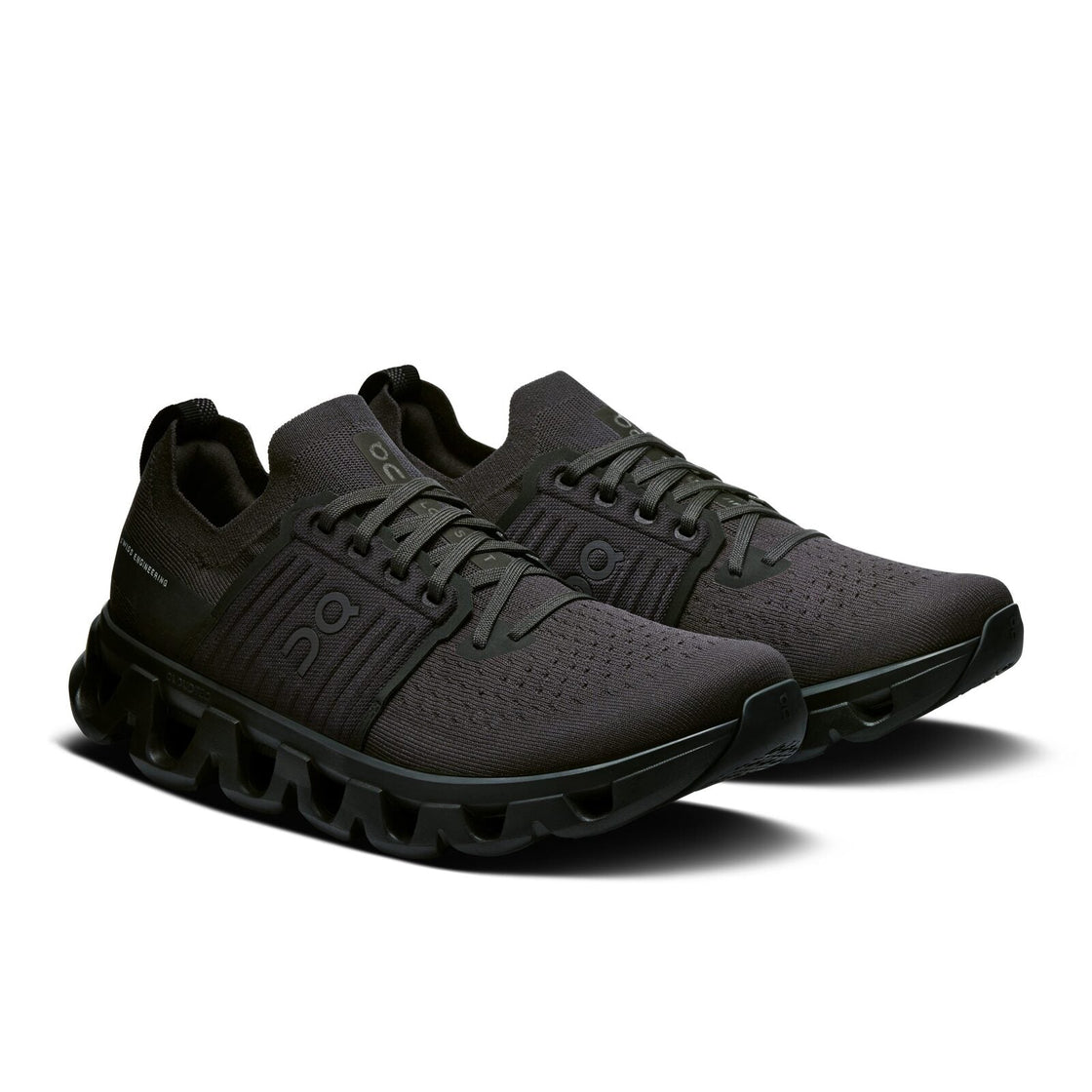 3MF10130106-cloudswift_4-ss25-black_eclipse-m-g6