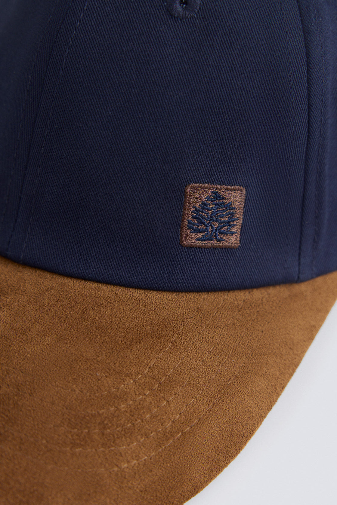 M SUEDE BRIM BASEBALL CAP