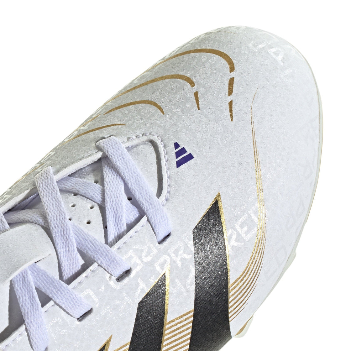 JH8870_7_FOOTWEAR_Photography_Detail View 1_transparent