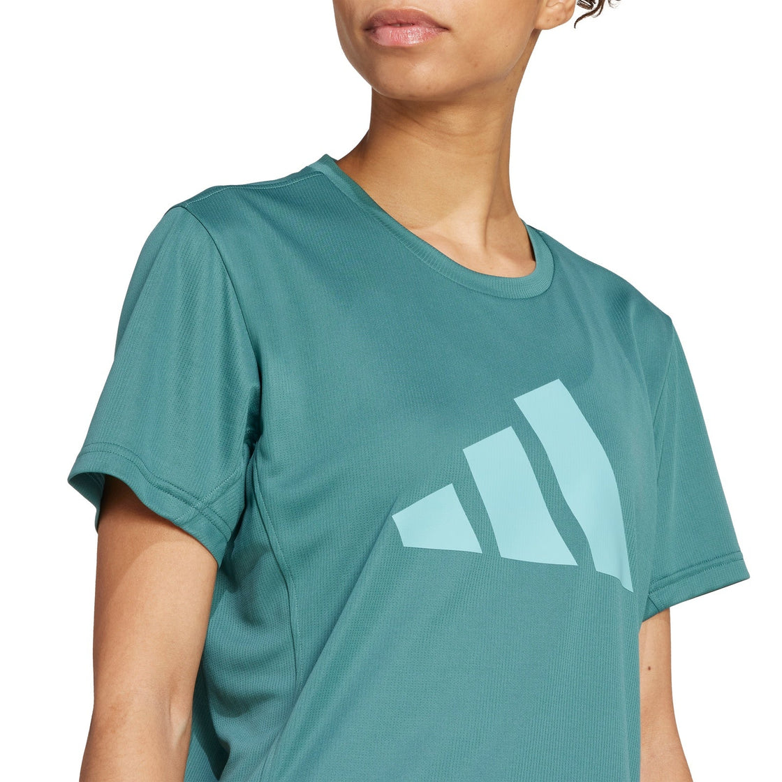 JM5759_6_APPAREL_On Model_Detail View 2_transparent