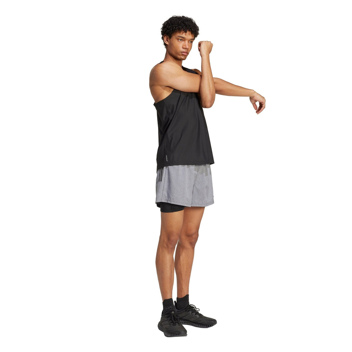 JW9700_4_APPAREL_On Model_Walking View_transparent
