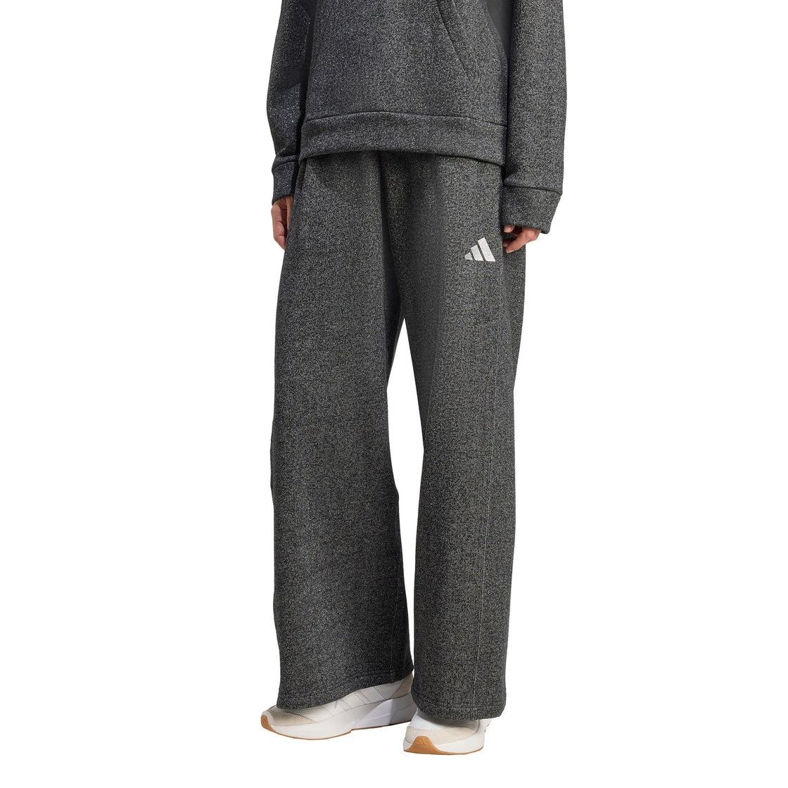 JX4360_2_APPAREL_On Model_Standard View_transparent