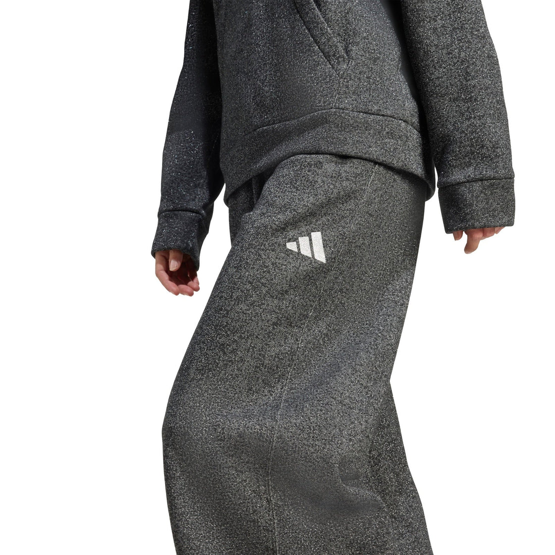 JX4360_6_APPAREL_On Model_Detail View 2_transparent