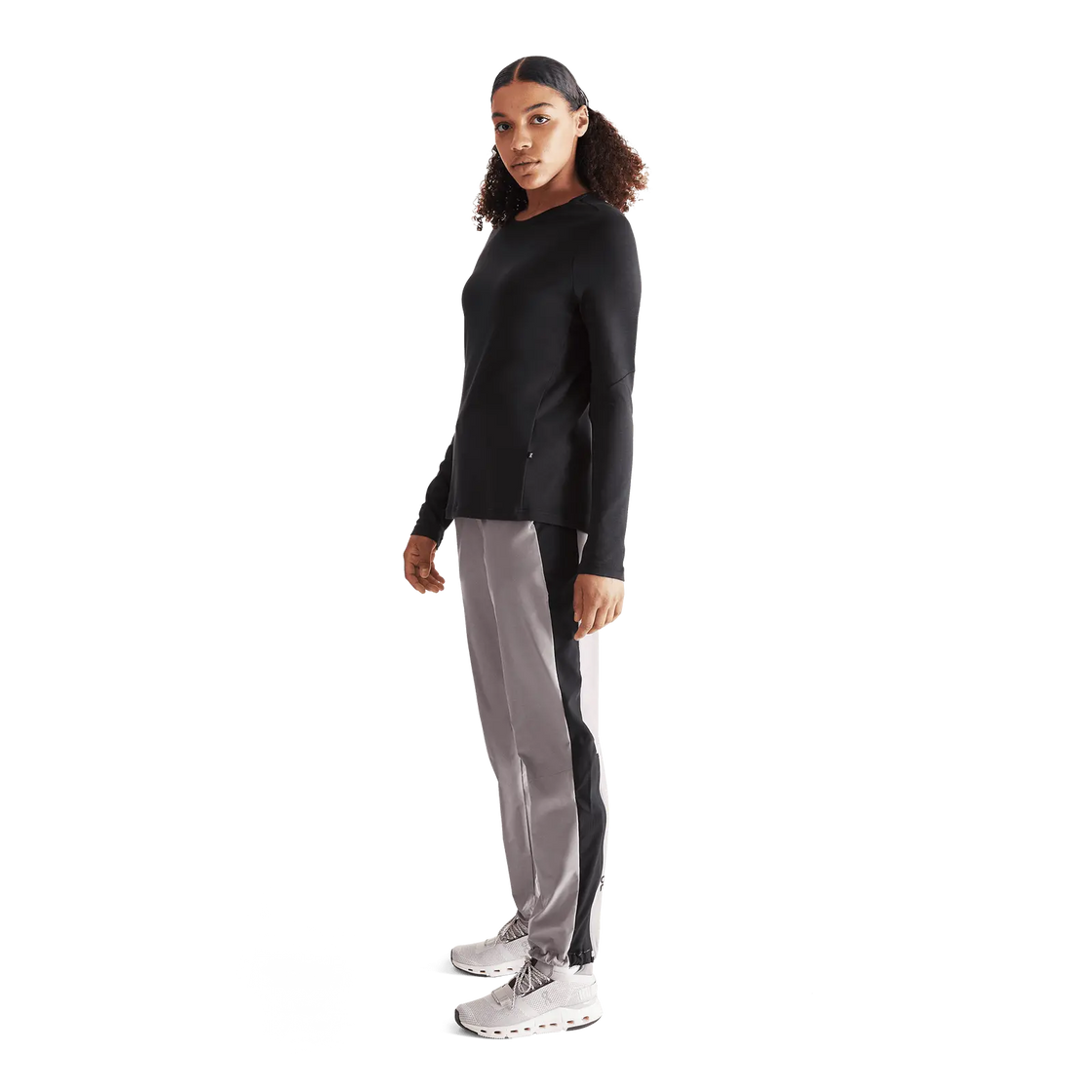 1WD30120553-focus_long-t-fw23-black-w-g2
