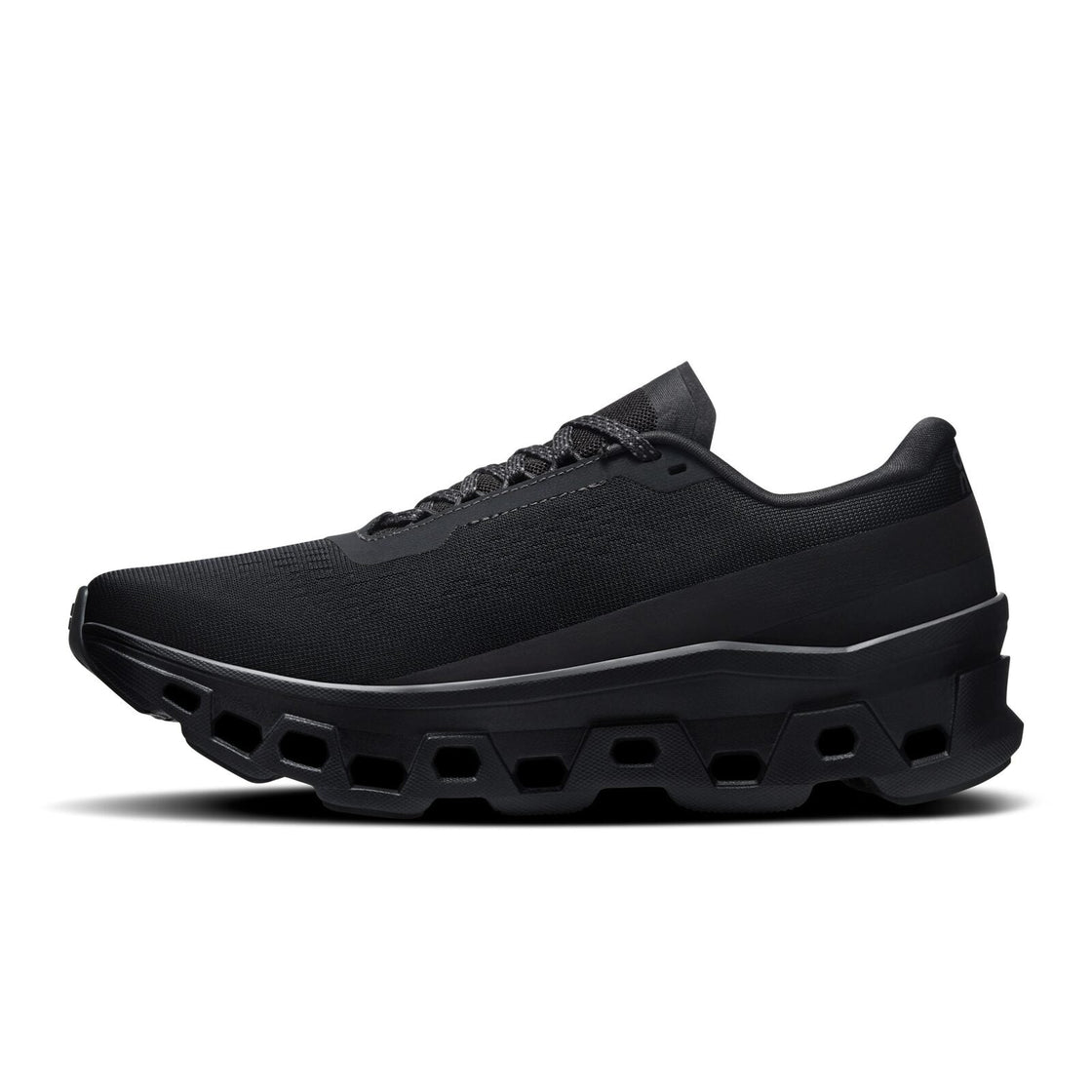 3WF30481043-cloudmonster_1-ss26-black_black-w-1×1-g4