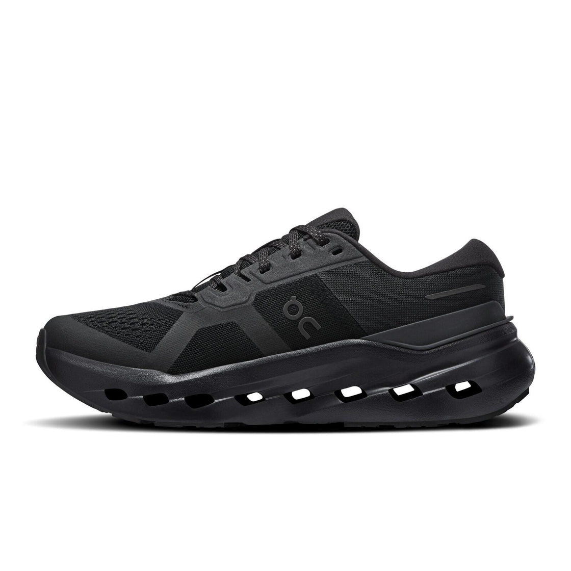 3MG10071043-cloudrunner_3-ss26-black_black-m-1×1-g4
