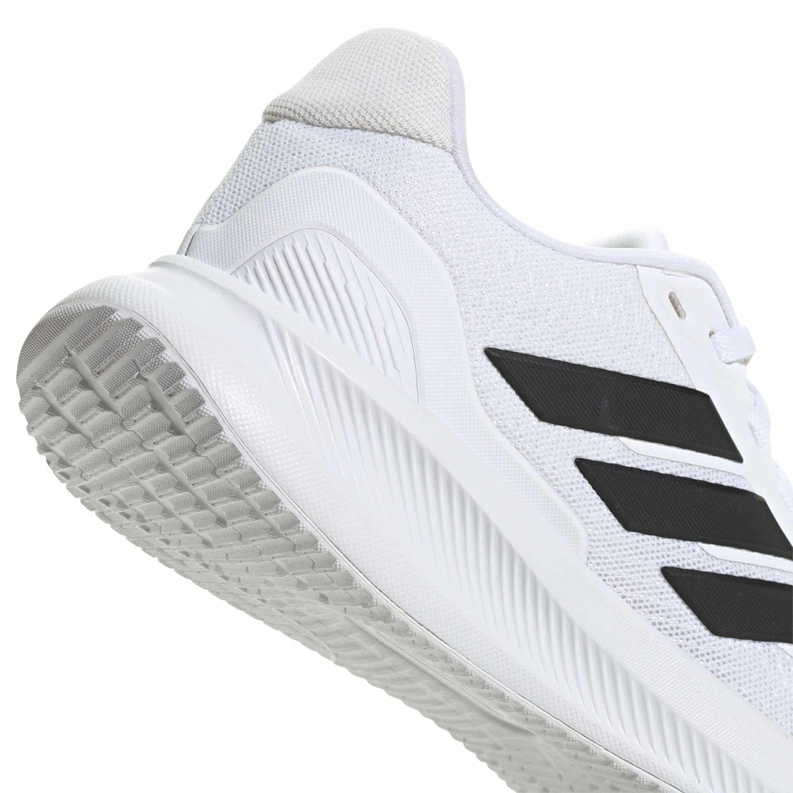 IE8593_9_FOOTWEAR_Photography_Detail View 2_transparent