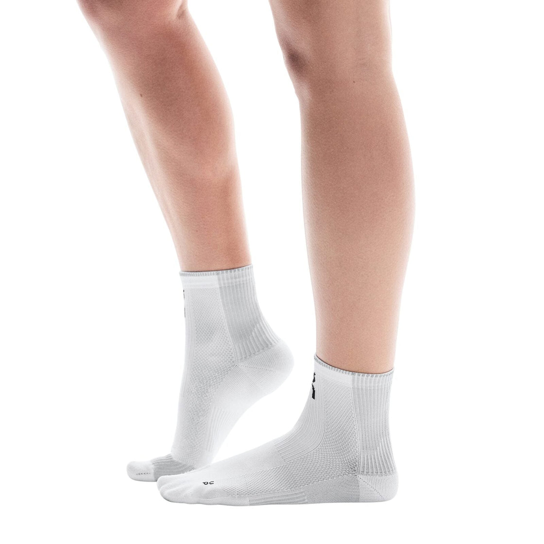2UF10050813-performance_run_sock_mid-ss25-white_glacier-u-4×5-tr-g2