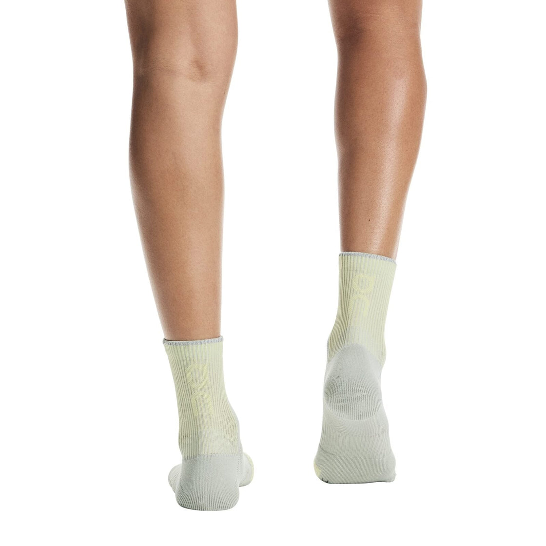 2UF10054781-performance_run_sock_mid-ss26-tin_lemonade-u-4×5-tr-g3