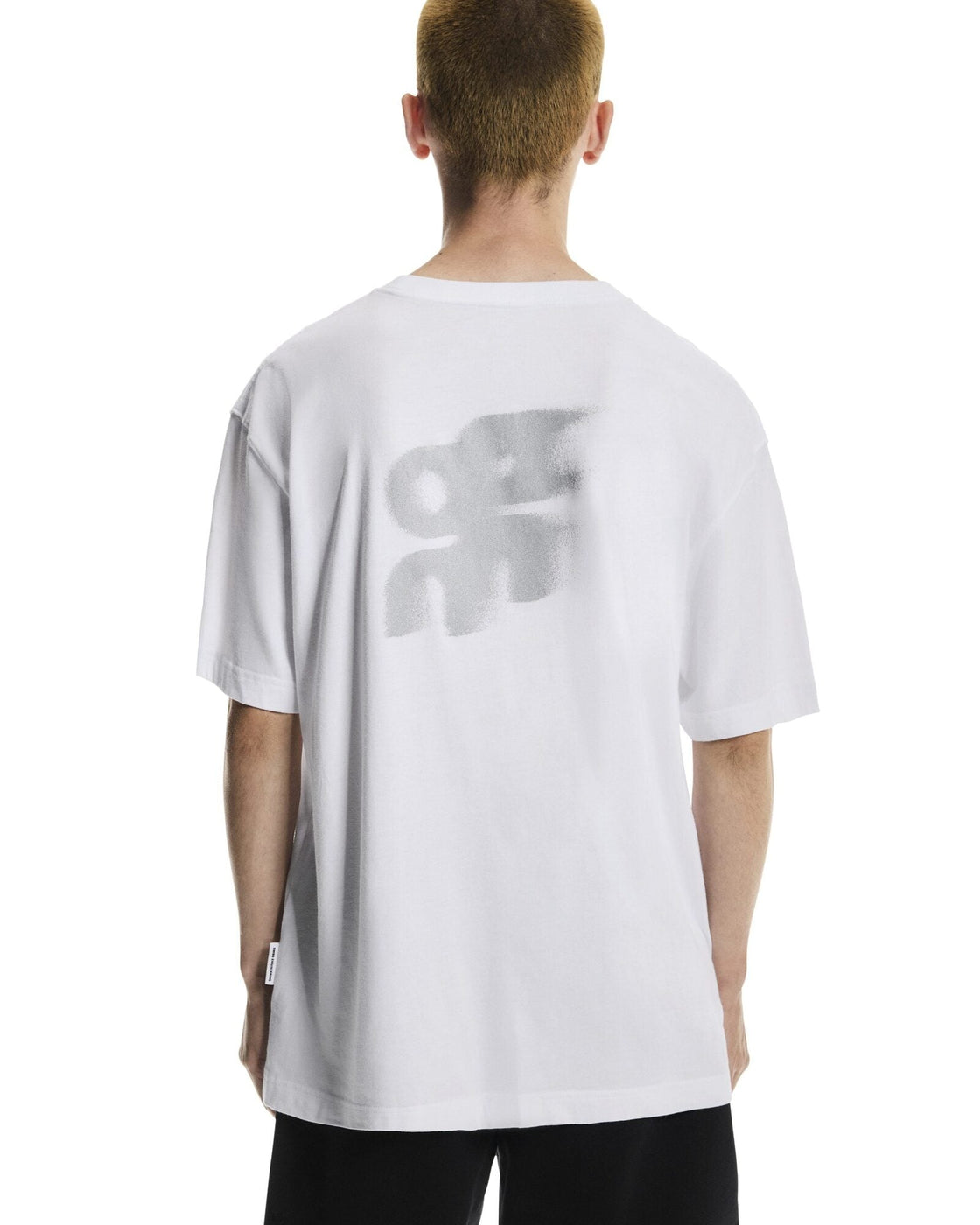 1MG10330069-club_t_avant-ss26-white-m-4×5-tr-g4