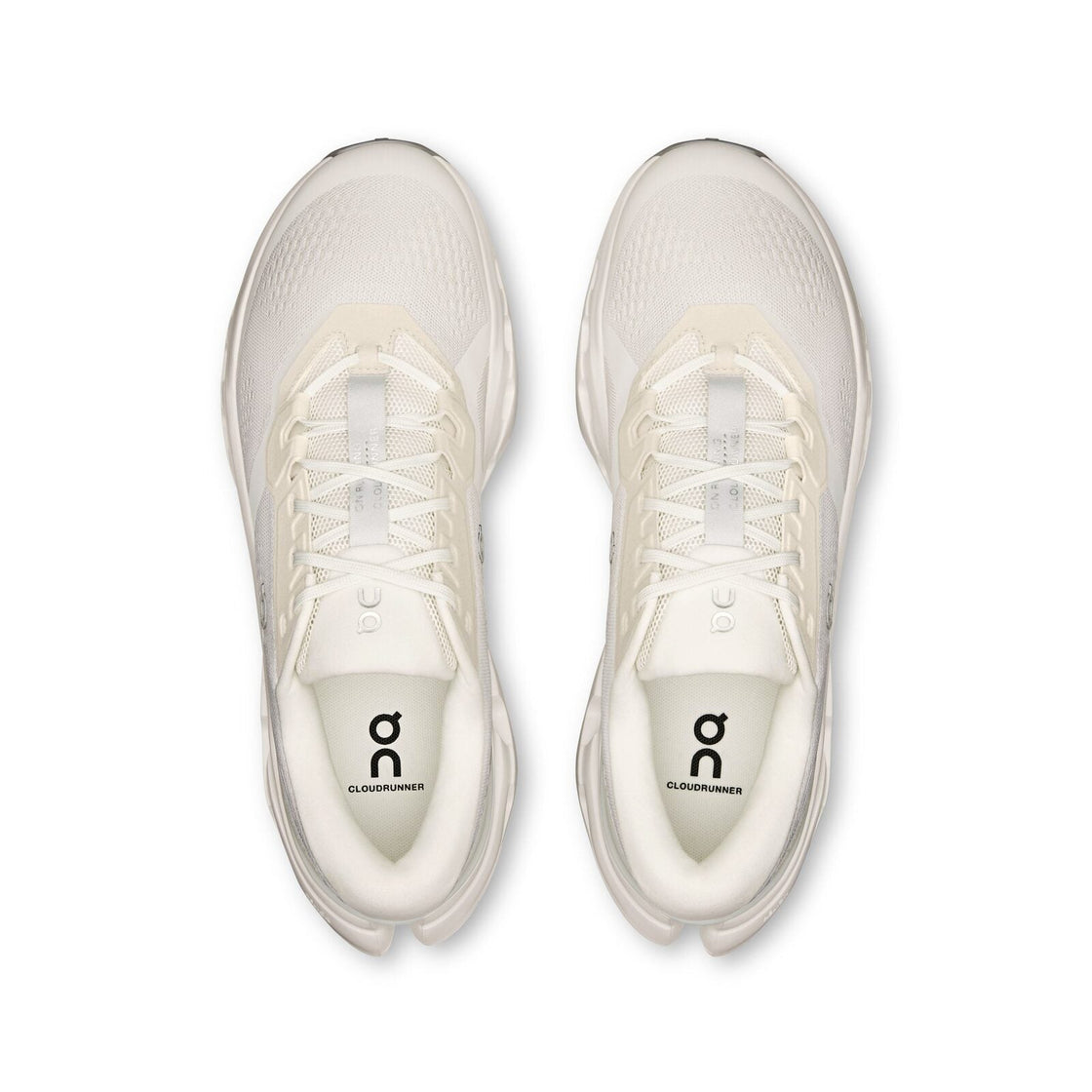 3MG10070813-cloudrunner_3-ss26-white_glacier-m-1×1-g2
