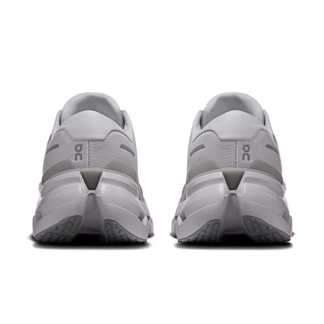 3MG10071536-cloudrunner_3-ss26-glacier_alloy-m-1×1-g5