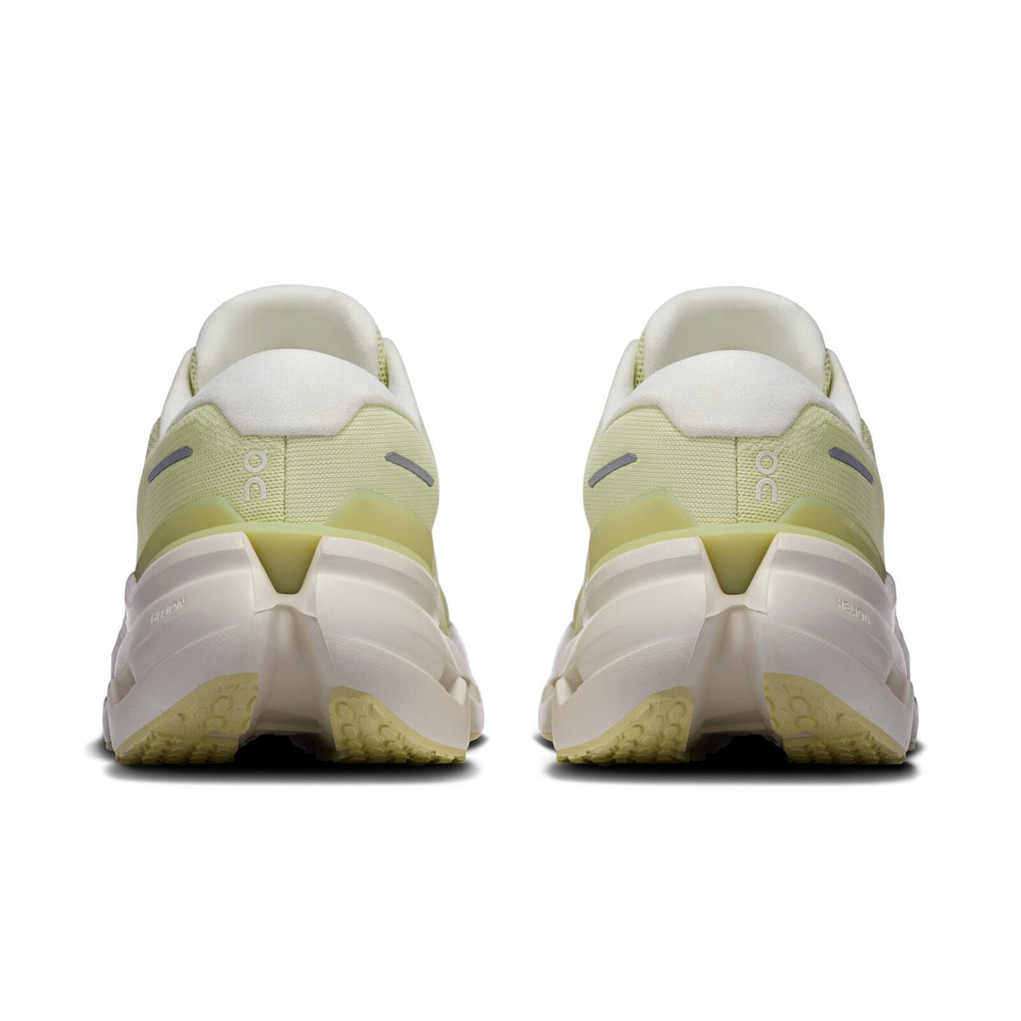 3MG10074751-cloudrunner_3-ss26-linen_ivory-m-1×1-g5