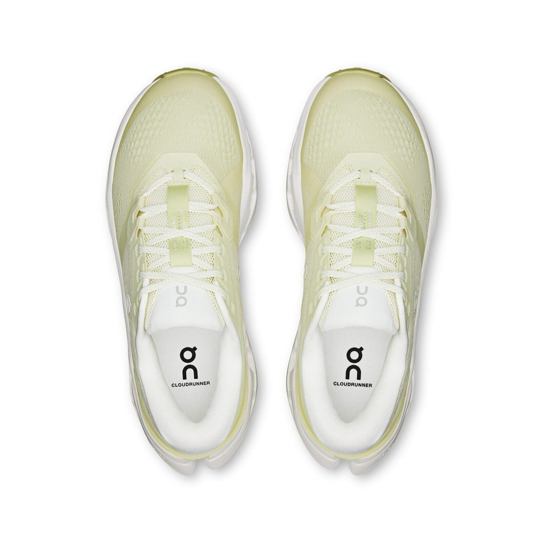 3WG10054723-cloudrunner_3-ss26-seedling_ivory-w-1×1-g2