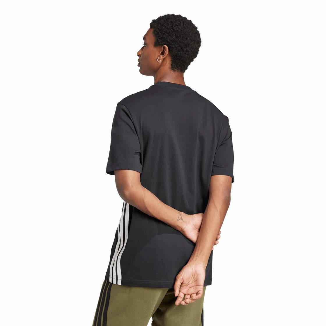 JD1906_4_APPAREL_On Model_Back View_transparent