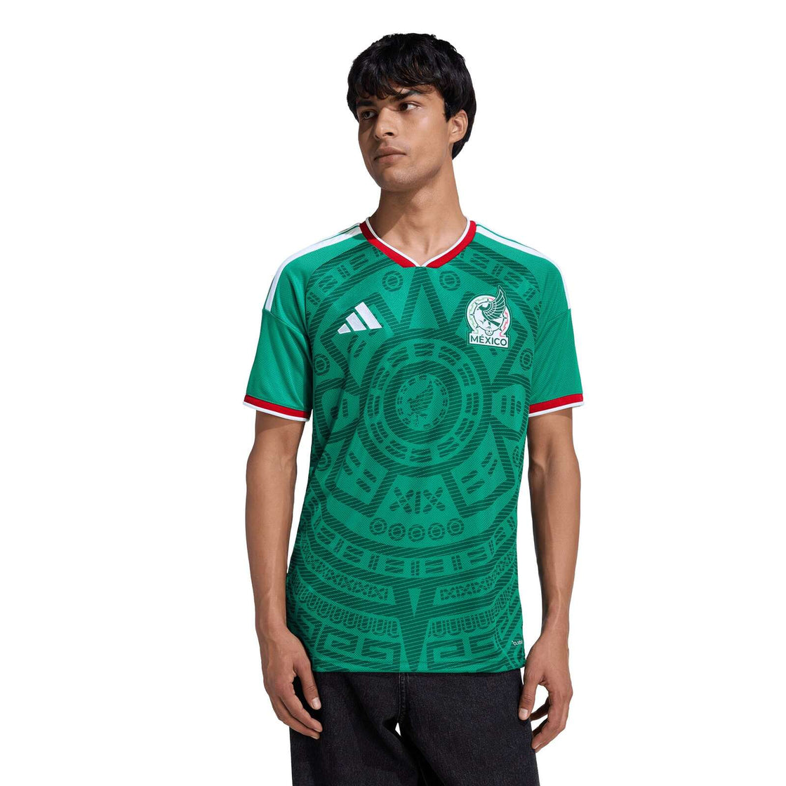 JL8580_3_APPAREL_On Model_Standard View_transparent