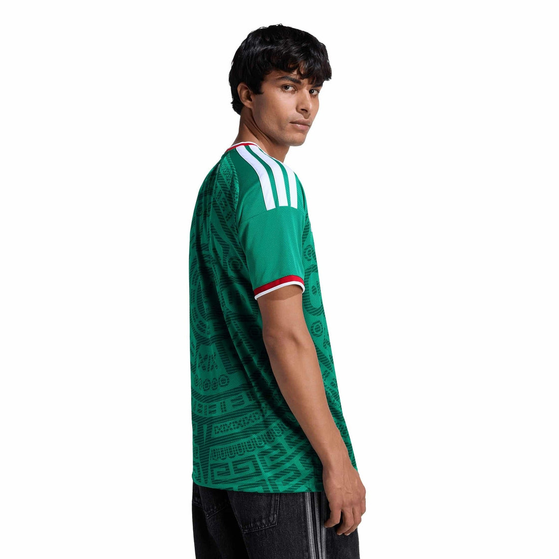JL8580_4_APPAREL_On Model_Back View_transparent
