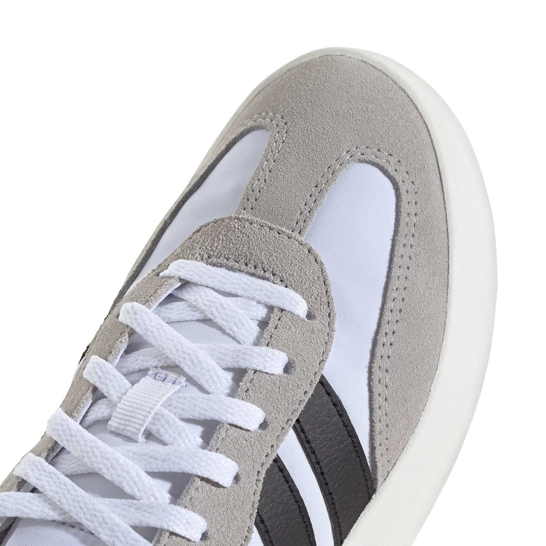 JQ8854_9_FOOTWEAR_Photography_Detail View 2_transparent