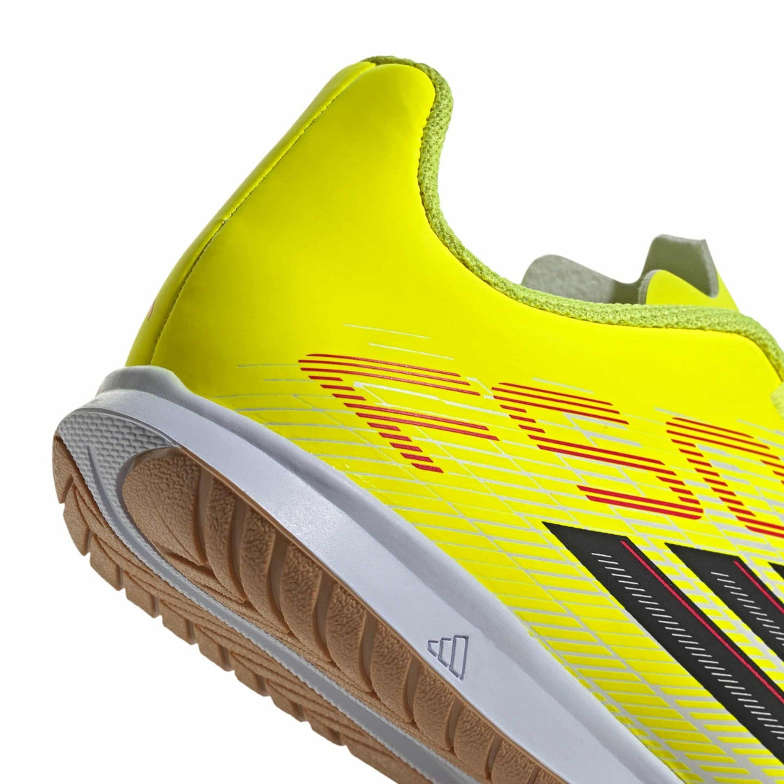 JS1494_8_FOOTWEAR_Photography_Detail View 2_transparent