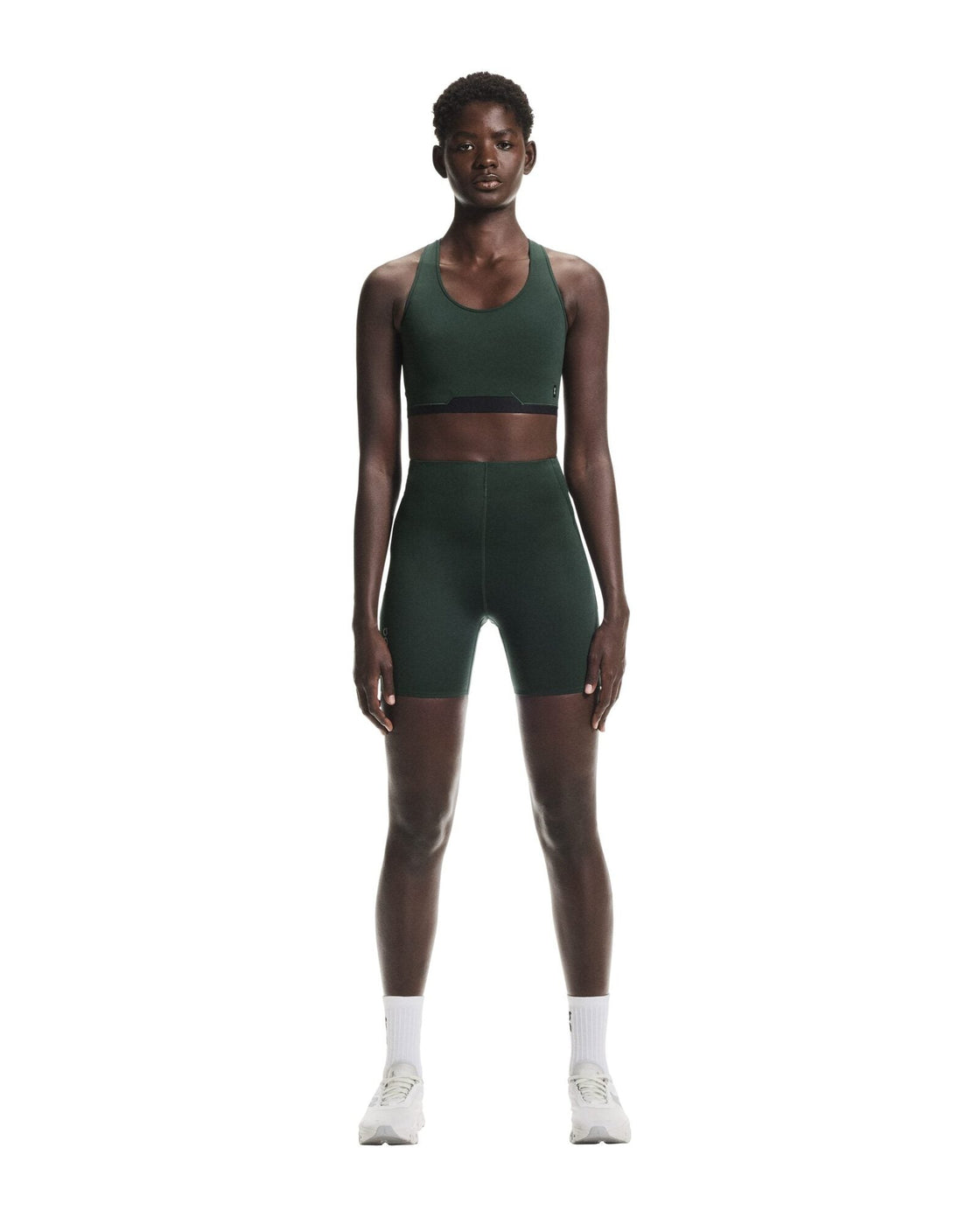 1WF10344407-train_tights_short-ss26-obsidian-w-4×5-tr-g1