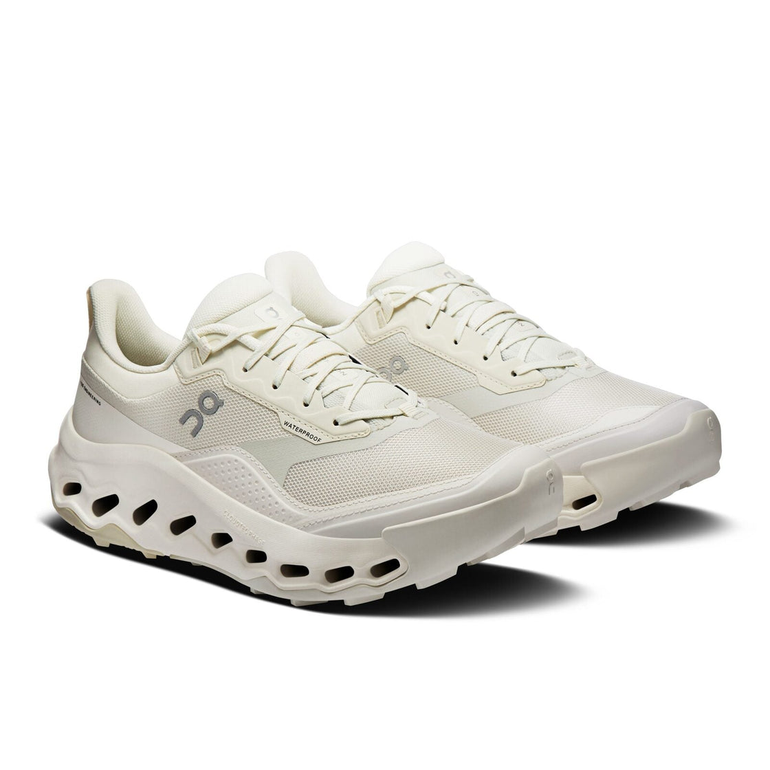 3WG10203586-cloudhorizon_2_waterproof-ss26-ghost_ivory-w-1×1-g6