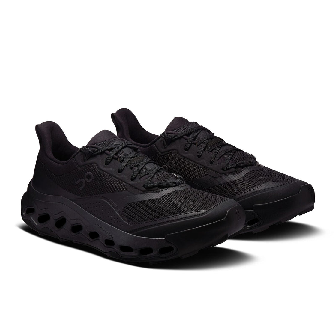 3MG10541043-cloudhorizon_2-ss26-black_black-m-1×1-g6