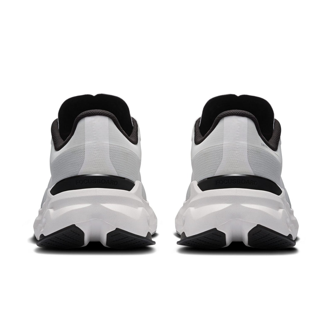 3MG10150462-cloudpulse_2-ss26-white_black-m-1×1-g5
