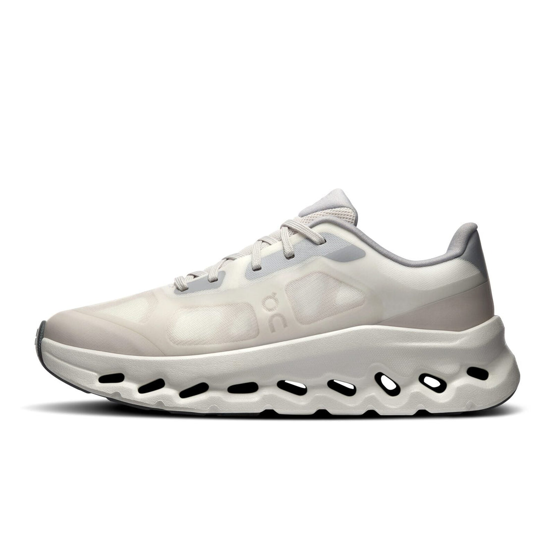 3WG10243228-cloudtilt_remix-ss26-alloy_ivory-w-1×1-g4