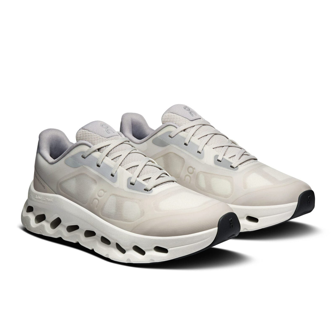 3WG10243228-cloudtilt_remix-ss26-alloy_ivory-w-1×1-g6