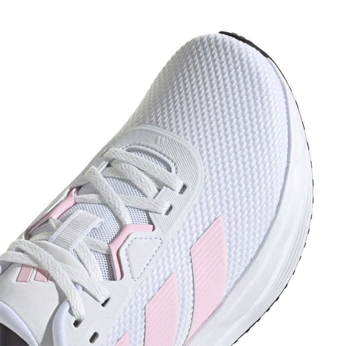 ID8762_9_FOOTWEAR_Photography_Detail View 2_transparent