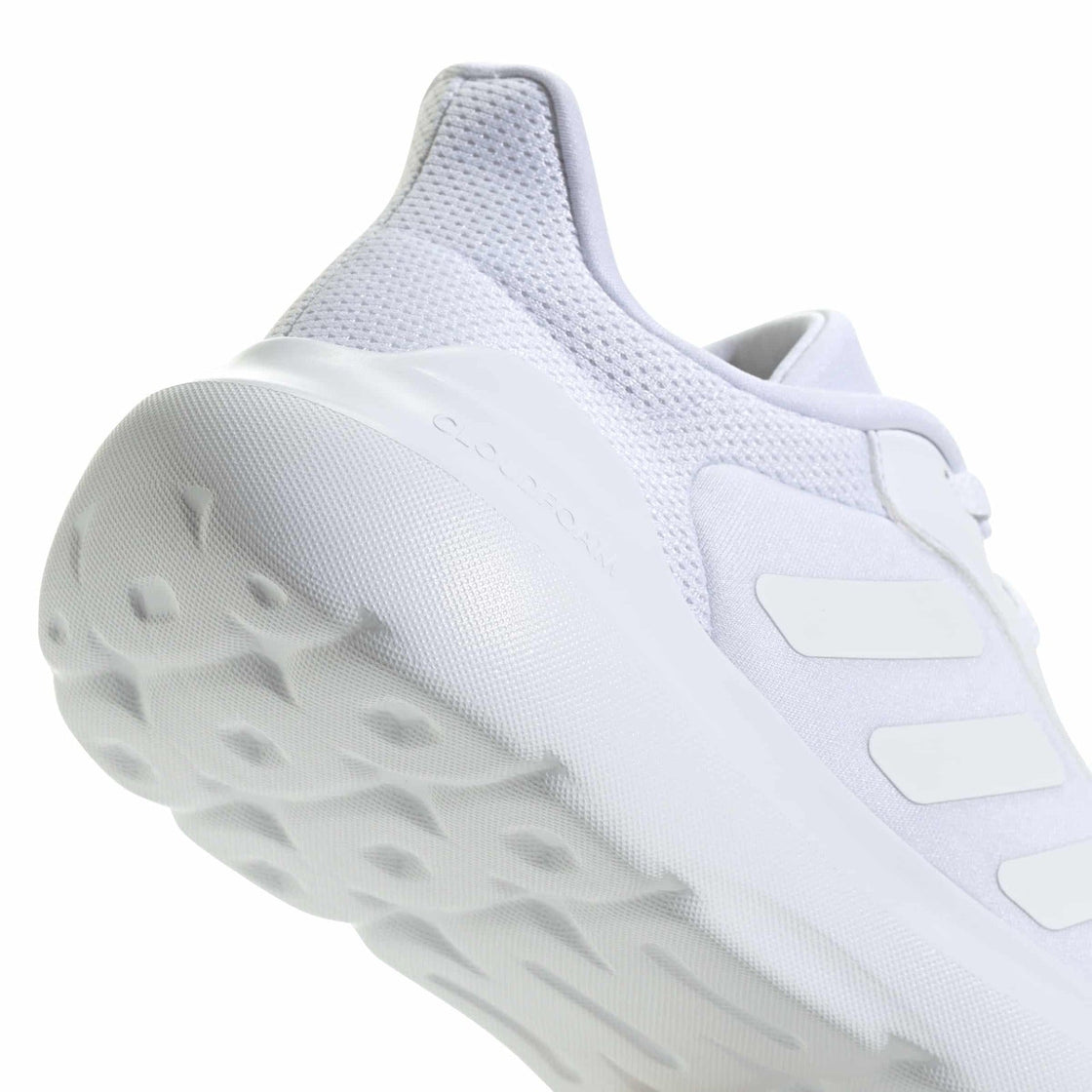 IE3543_8_FOOTWEAR_Photography_Detail View 2_transparent