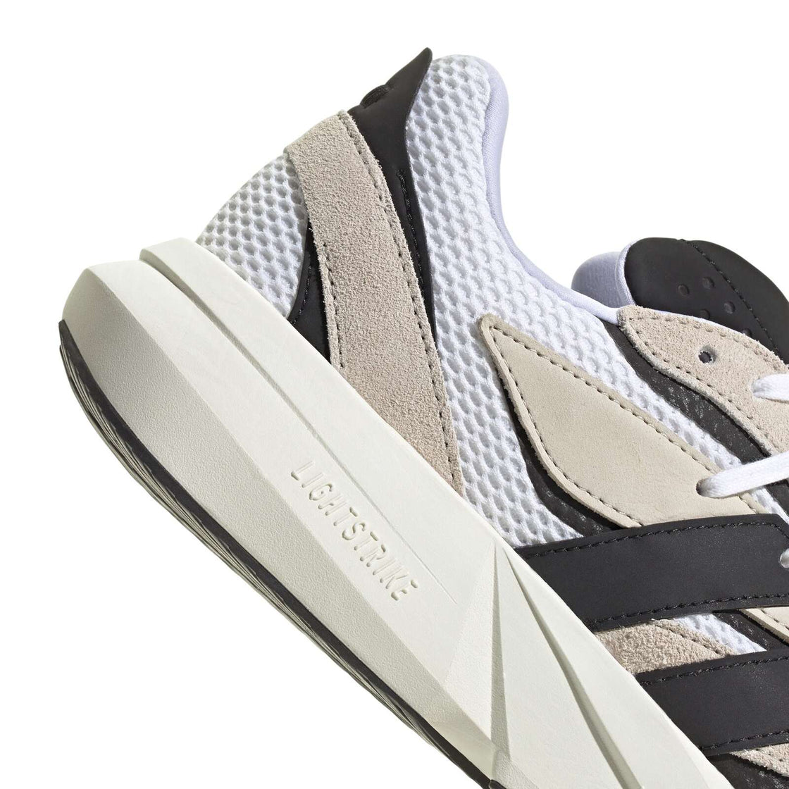 JH6944_9_FOOTWEAR_Photography_Detail View 2_transparent