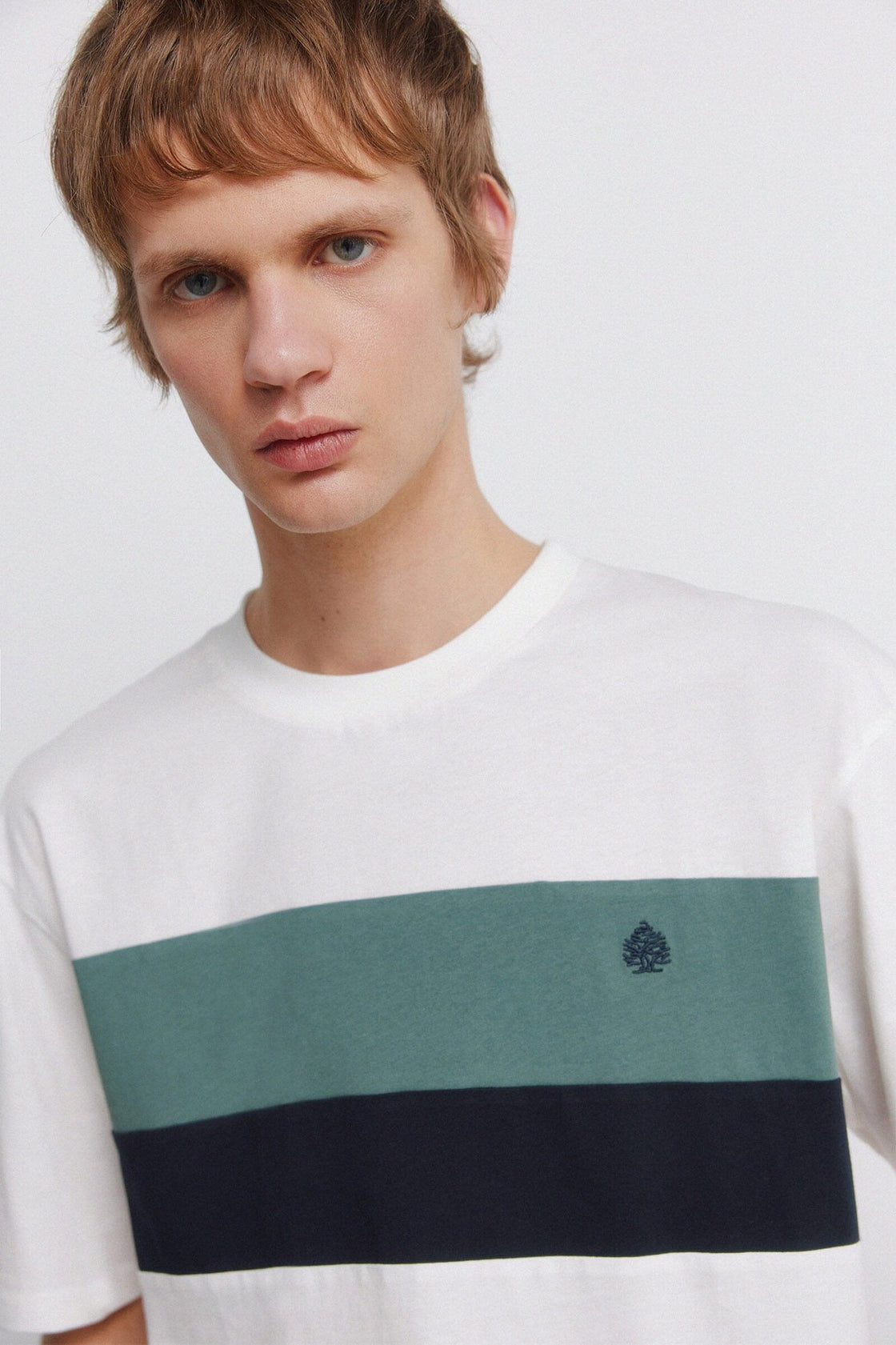 712231196TM