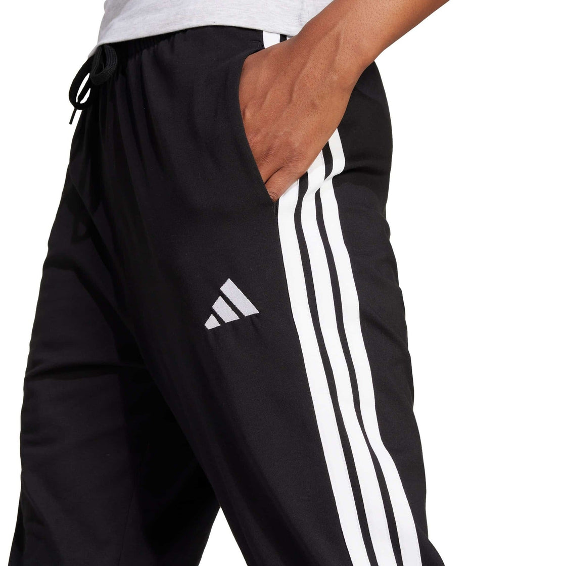 JD0896_6_APPAREL_On Model_Detail View 1_transparent