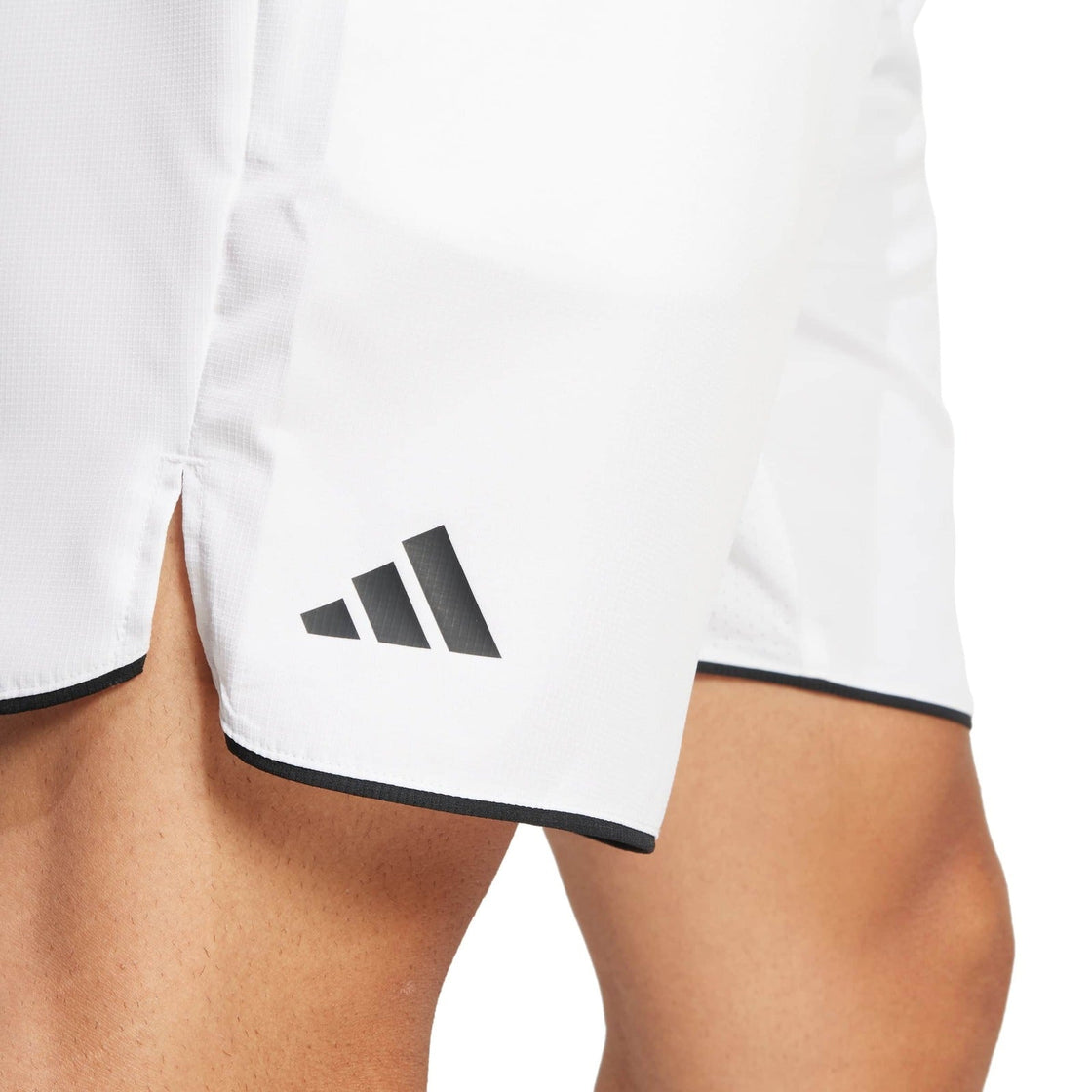 JD8641_7_APPAREL_On Model_Detail View 2_transparent