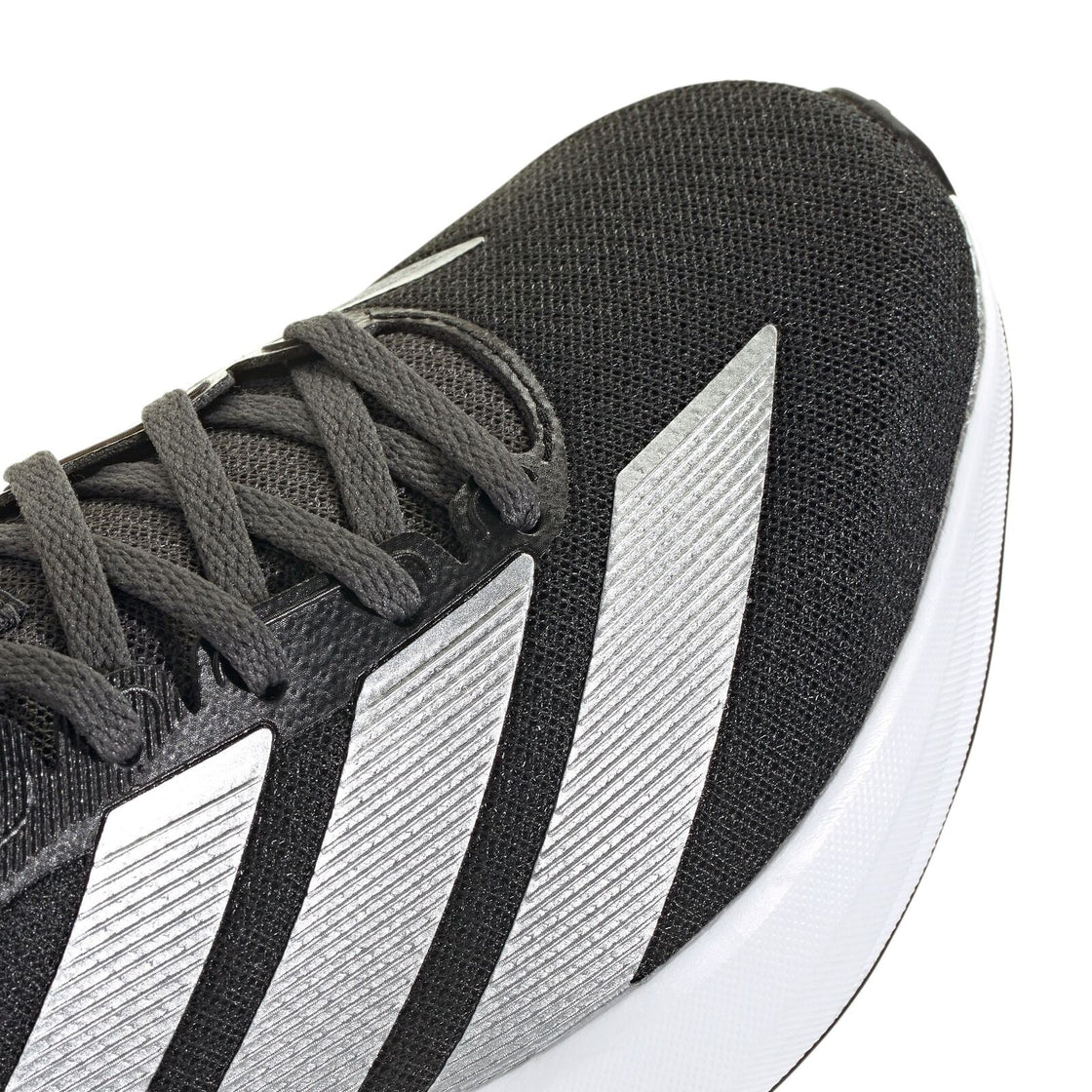 JP9197_9_FOOTWEAR_Photography_Detail View 2_transparent