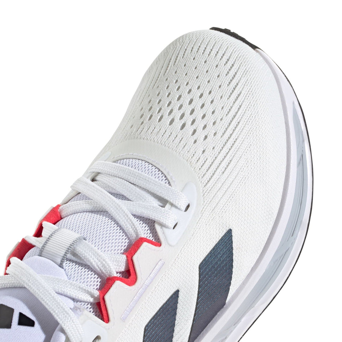 JQ5081_9_FOOTWEAR_Photography_Detail View 2_transparent