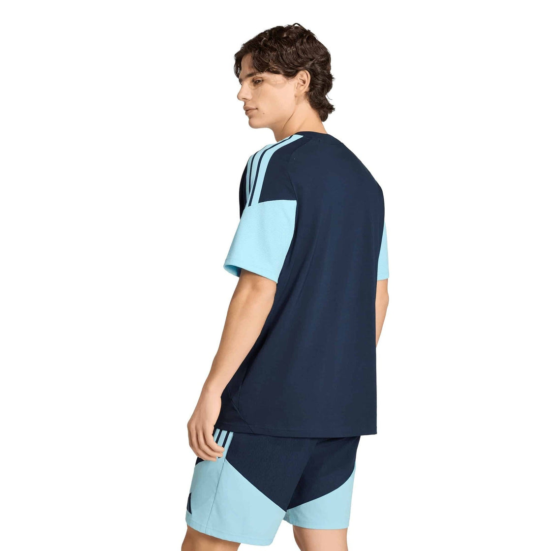 JY7028_3_APPAREL_On Model_Back View_transparent