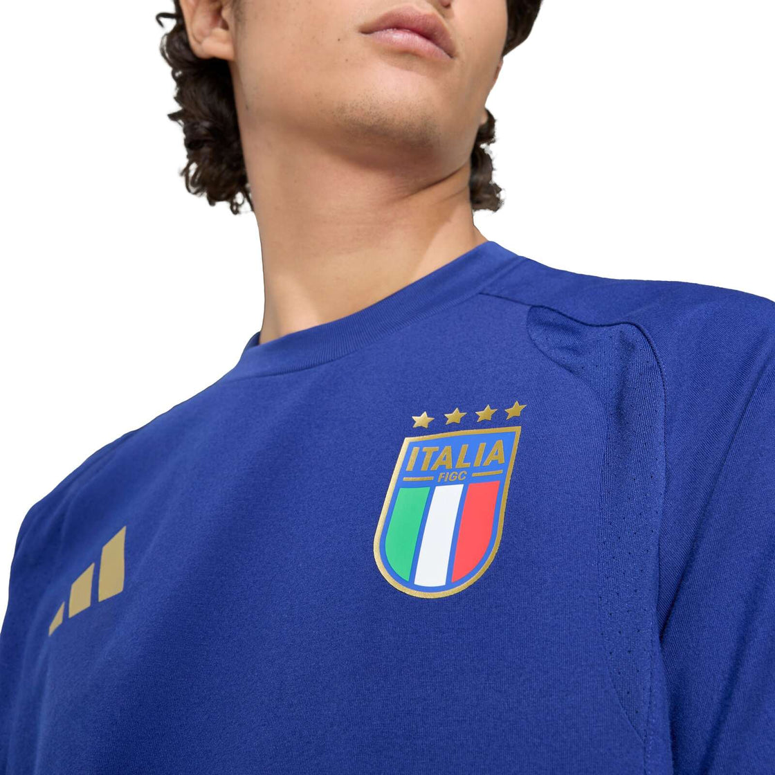 JY7056_6_APPAREL_On Model_Detail View 2_transparent