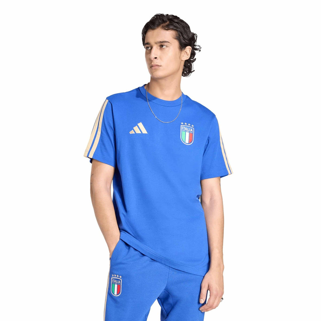 JZ2064_2_APPAREL_On Model_Standard View_transparent