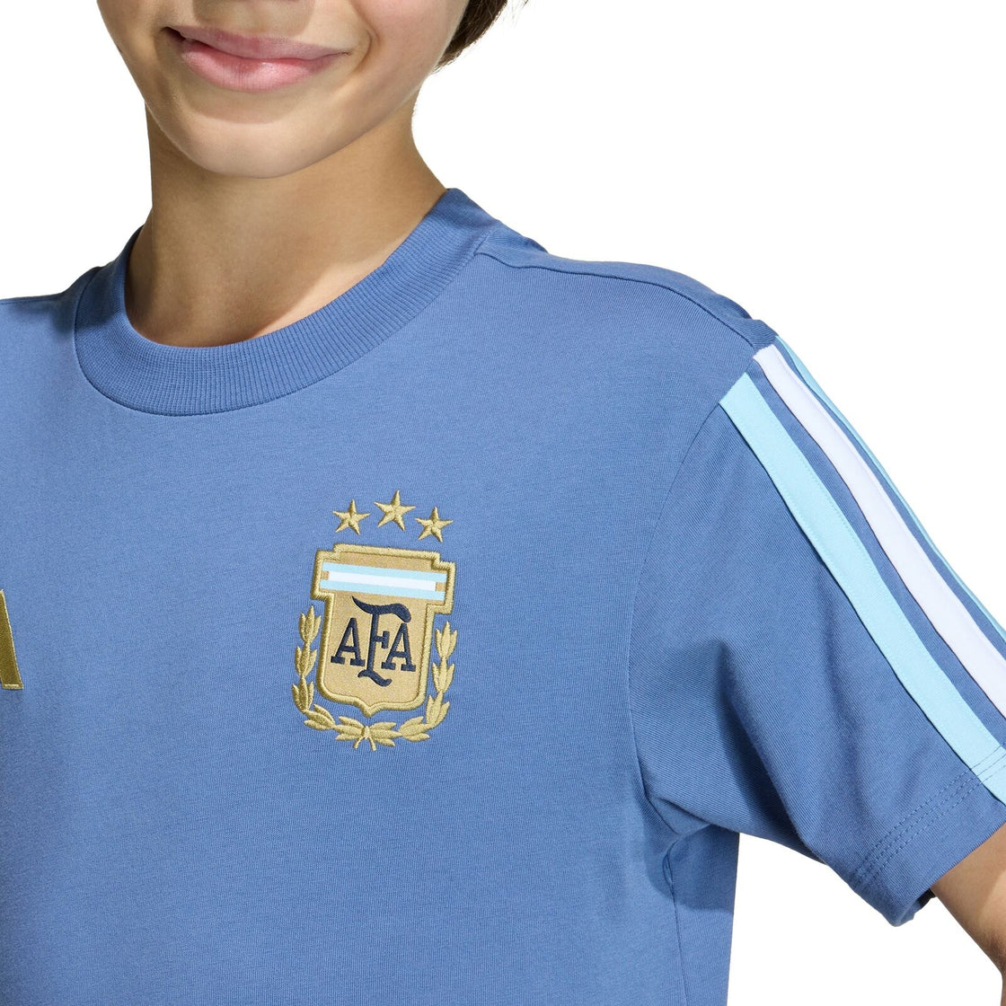 JZ6302_5_APPAREL_On Model_Detail View 1_transparent