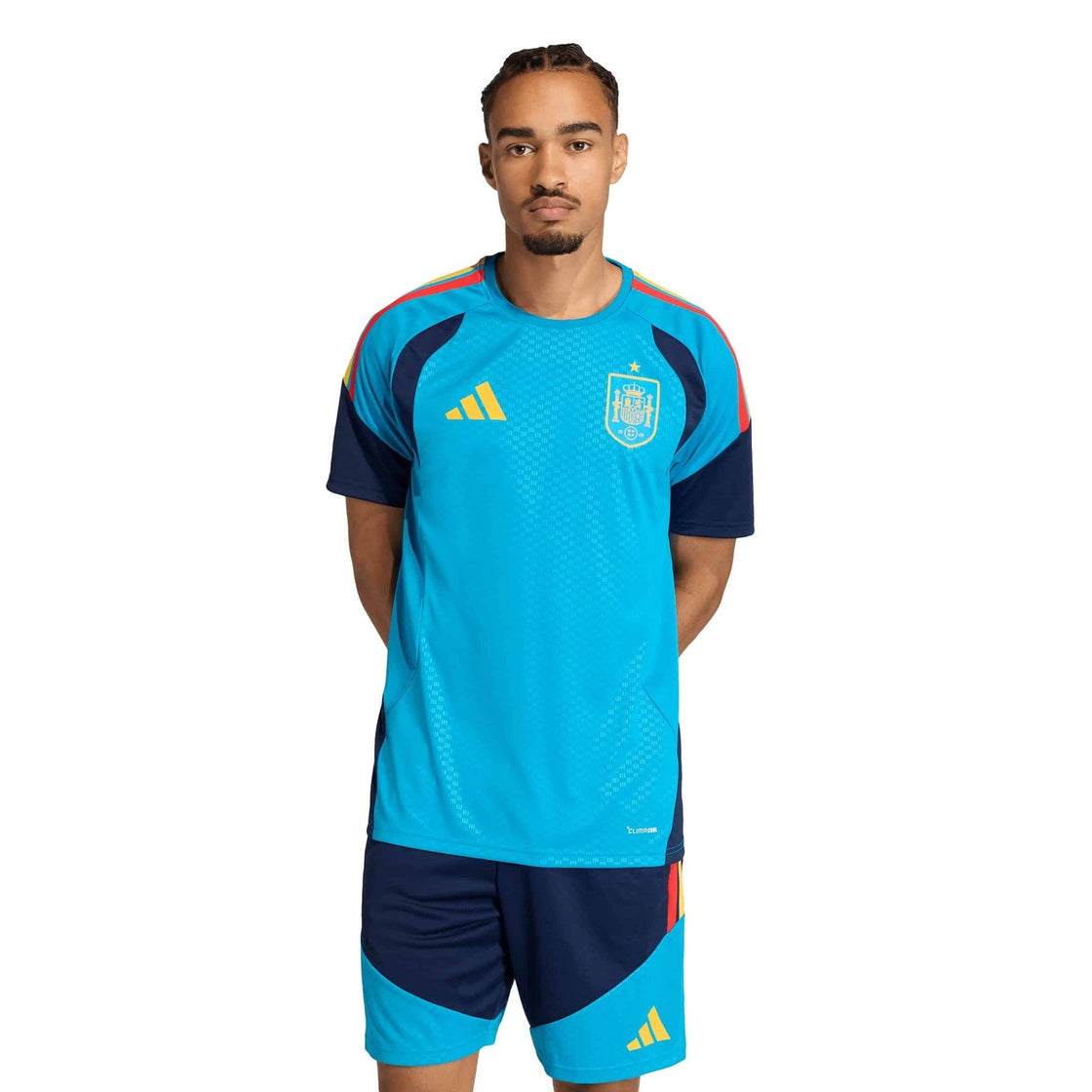 KA8193_3_APPAREL_On Model_Standard View_transparent