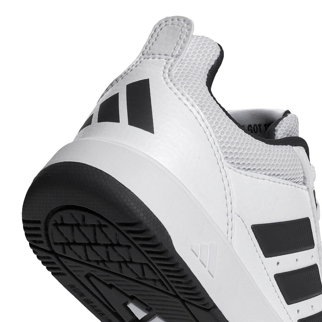 JQ1859_9_FOOTWEAR_Photography_Detail View 2_transparent