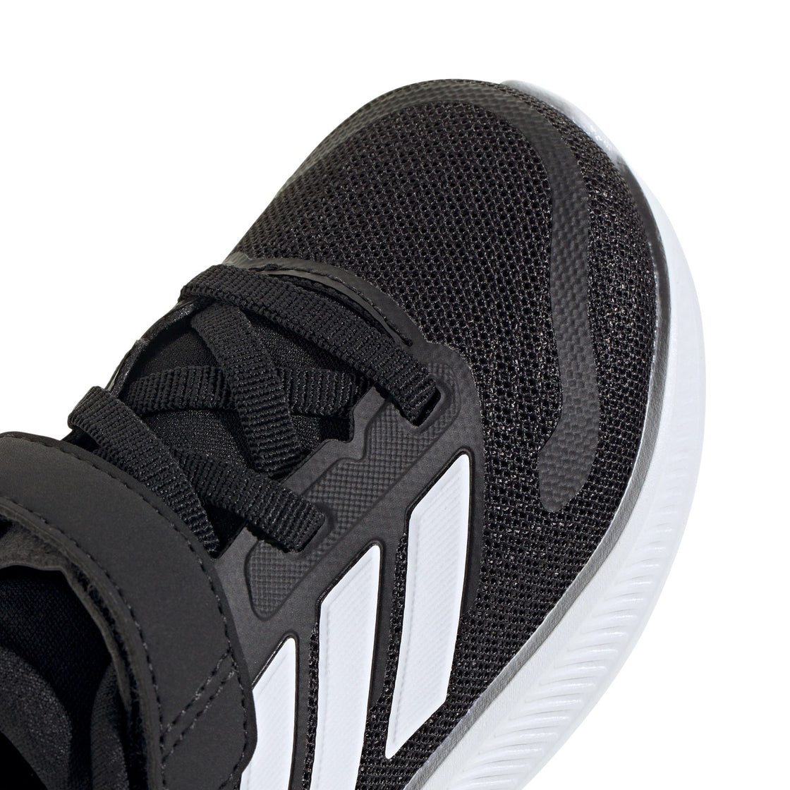 IE8598_9_FOOTWEAR_Photography_Detail View 2_transparent