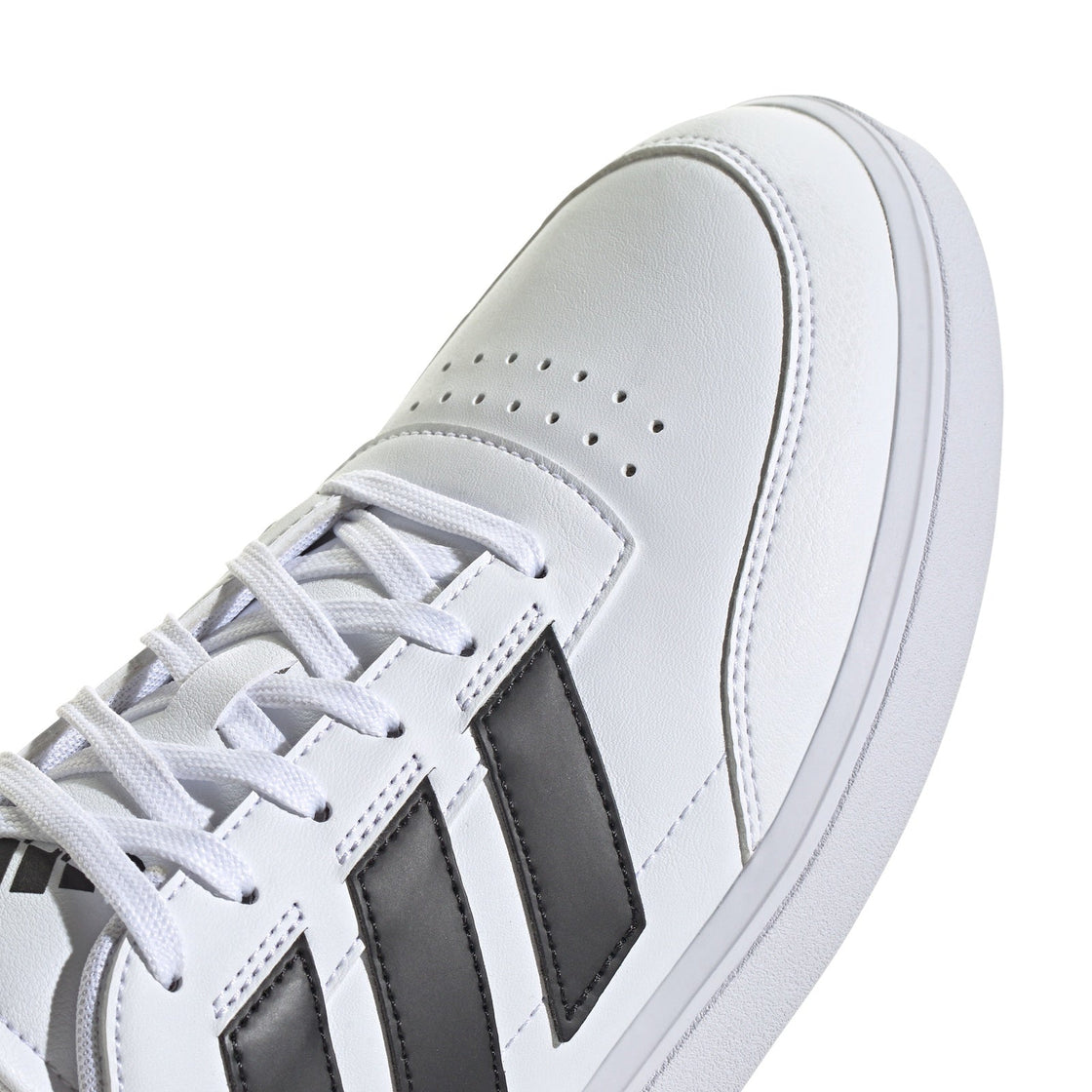 IF4033_8_FOOTWEAR_Photography_Detail View 1_transparent