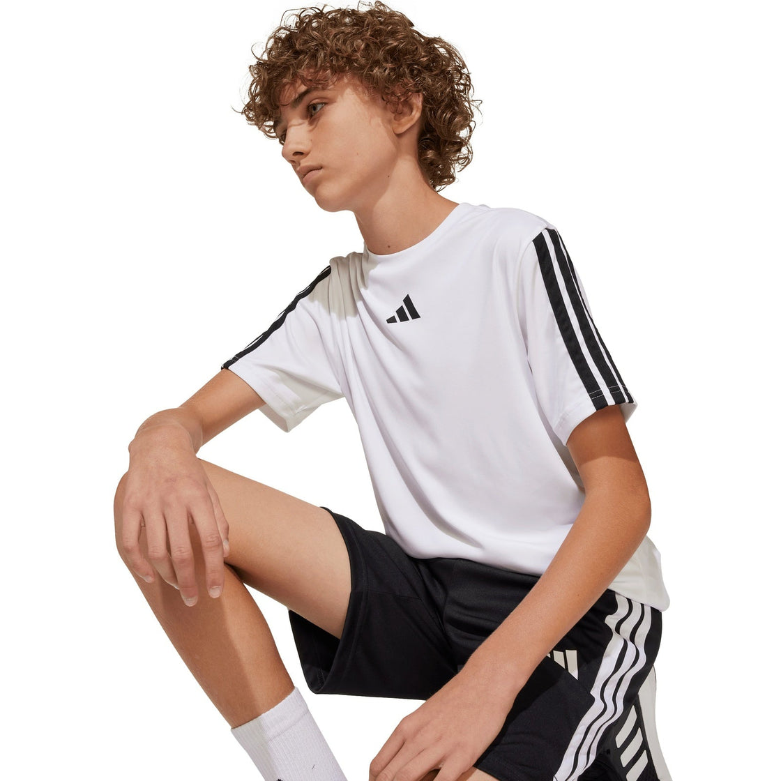 JJ1033_6_APPAREL_On Model_Detail View 1_transparent
