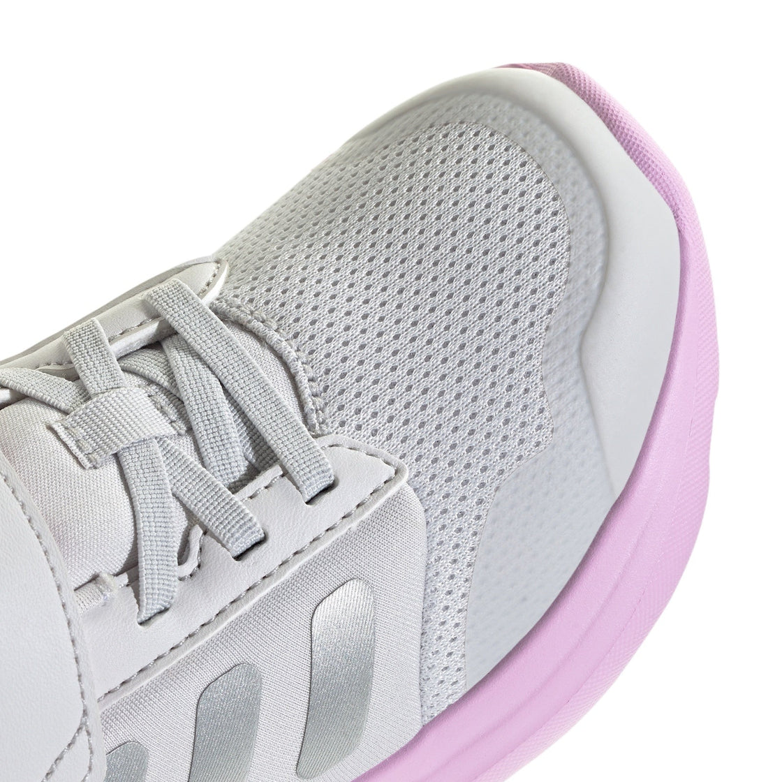 JP6787_9_FOOTWEAR_Photography_Detail View 2_transparent