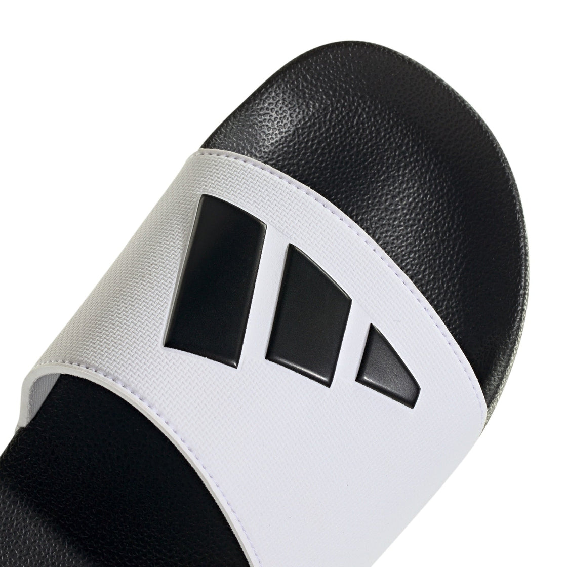 JR0672_8_FOOTWEAR_Photography_Detail View 1_transparent