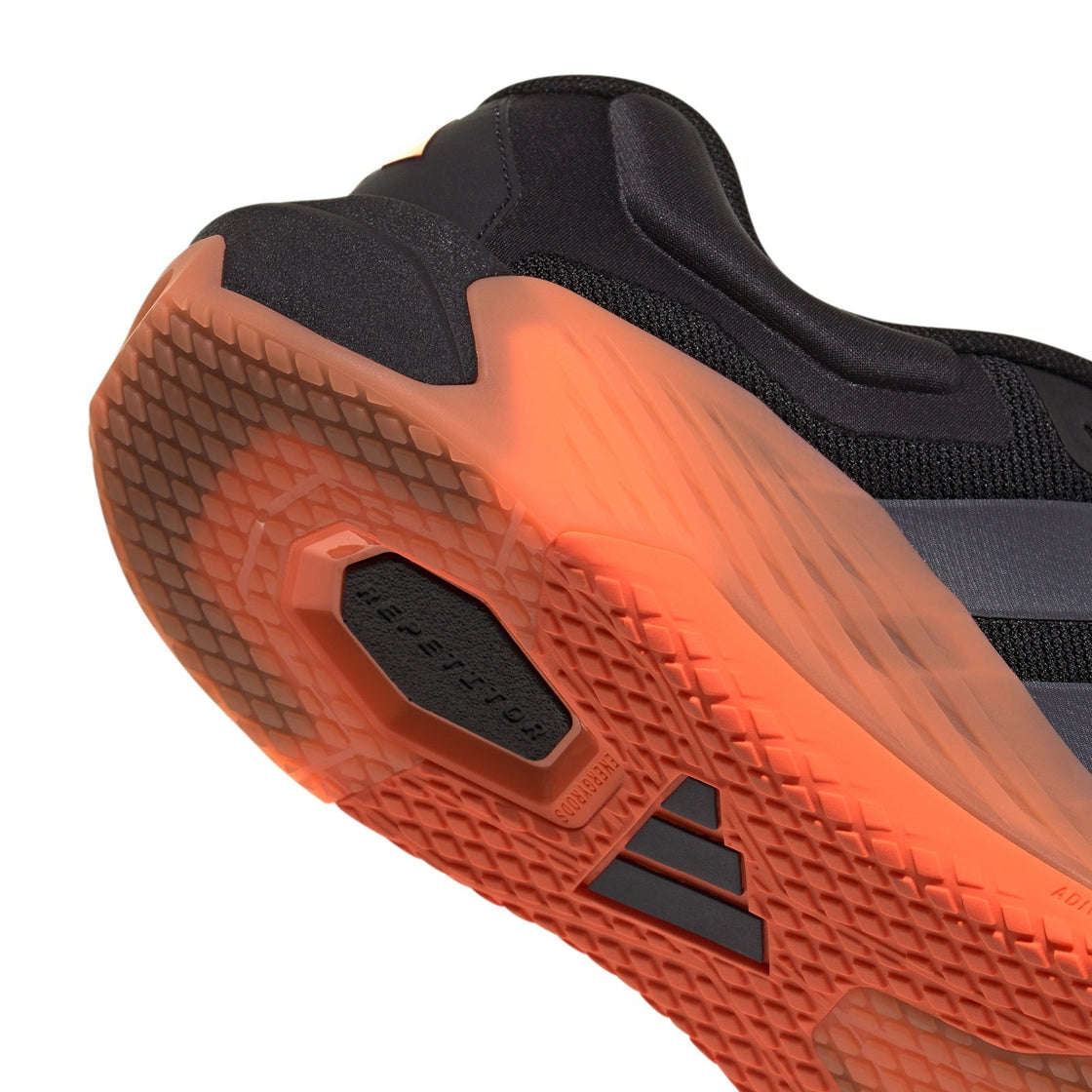 JR4677_9_FOOTWEAR_Photography_Detail View 2_transparent