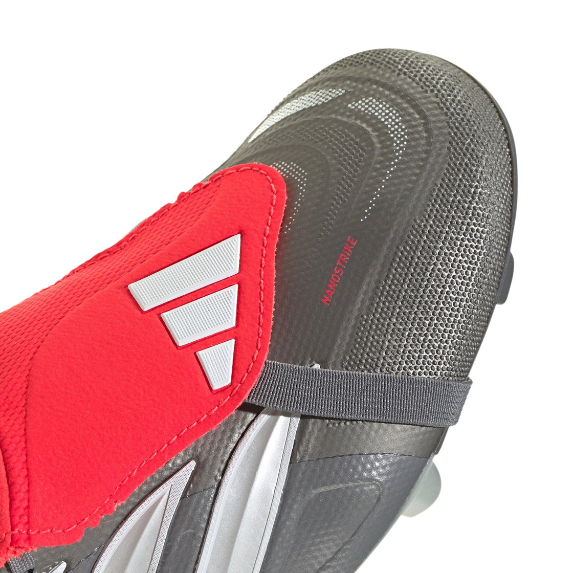 JS0426_8_FOOTWEAR_Photography_Detail View 2_transparent